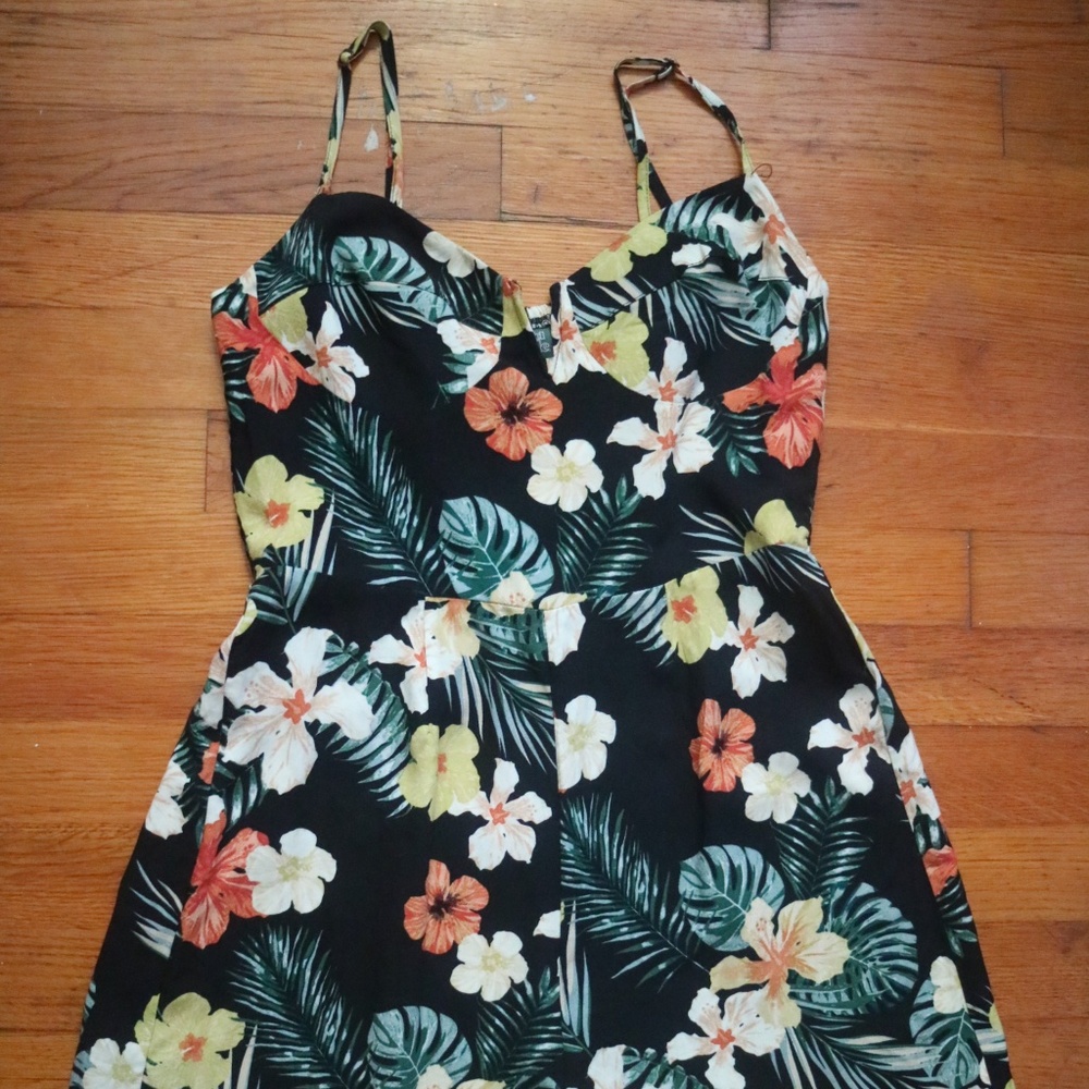 Floral romper Wild Fable cute shorts black